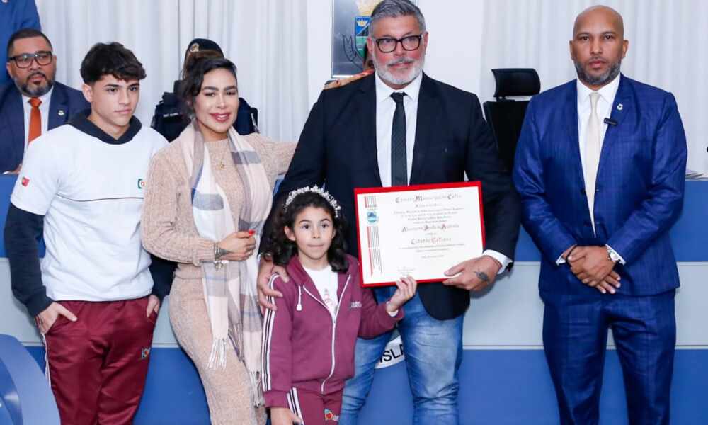 Alexandre Frota com esposa e filhos - Crédito da Foto: Thiago Duran, Amauri Nehn e Milene Cardoso / Divulgação